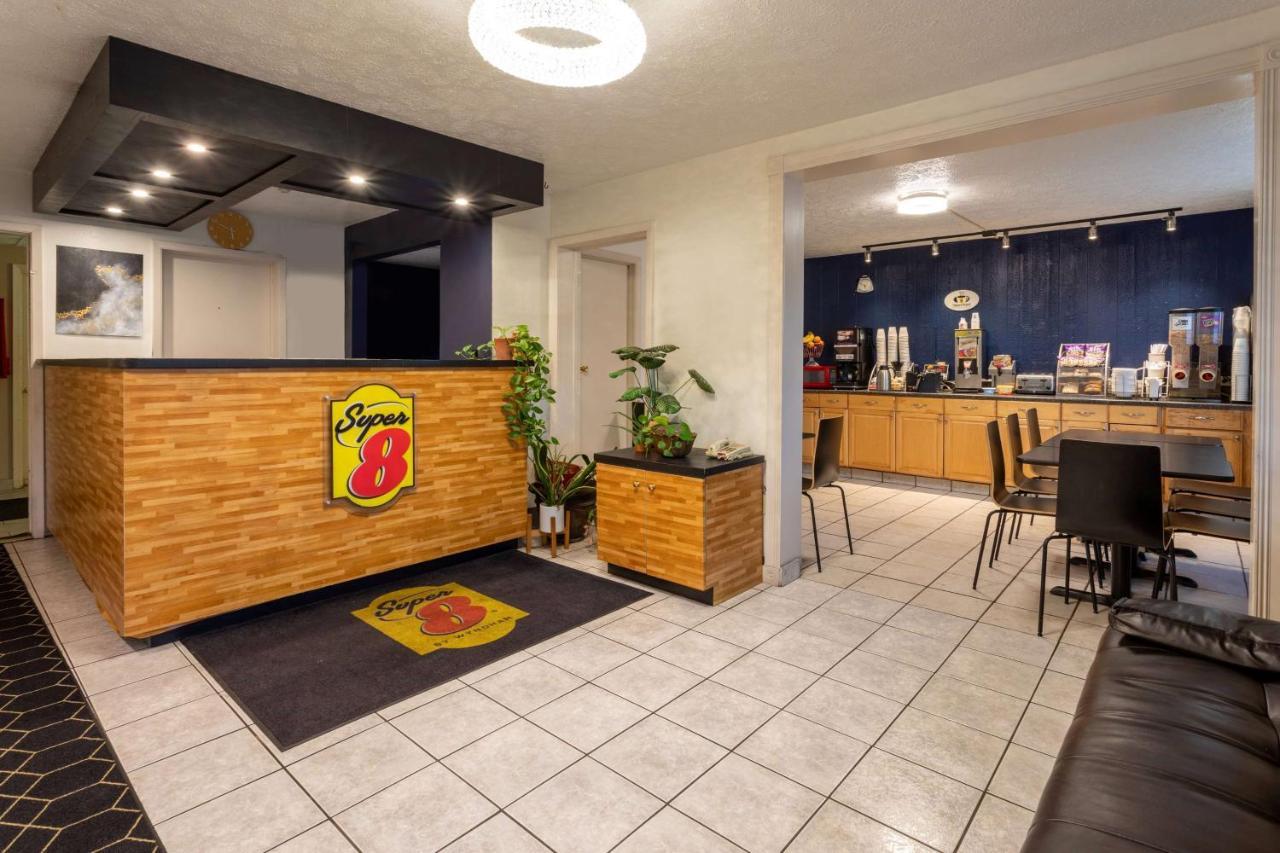 Super 8 By Wyndham Wooster Hotel Buitenkant foto