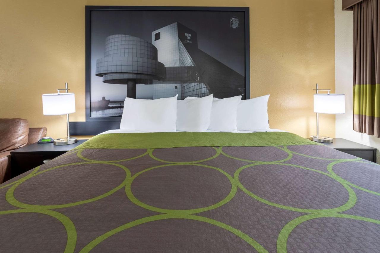 Super 8 By Wyndham Wooster Hotel Buitenkant foto