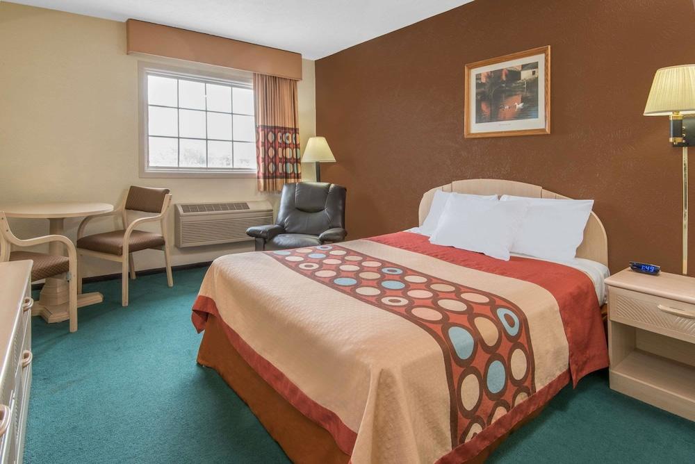 Super 8 By Wyndham Wooster Hotel Buitenkant foto