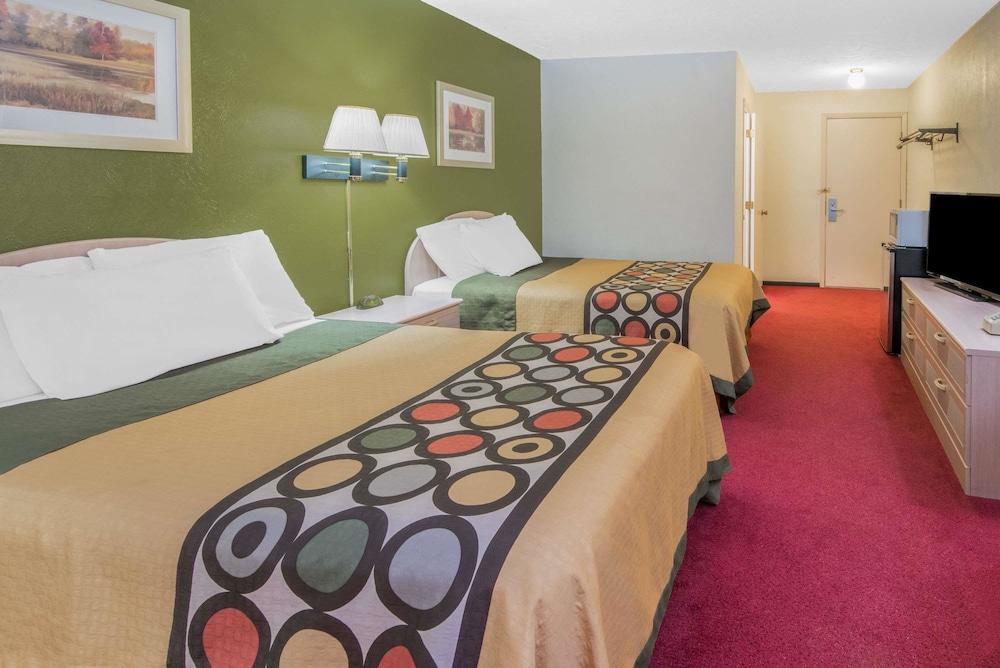 Super 8 By Wyndham Wooster Hotel Buitenkant foto