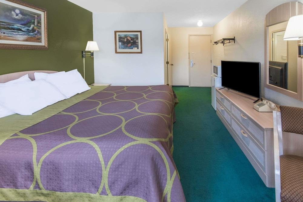Super 8 By Wyndham Wooster Hotel Buitenkant foto